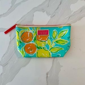 ✨HP✨ Lilly Pulitzer For Estee Lauder Makeup Bag